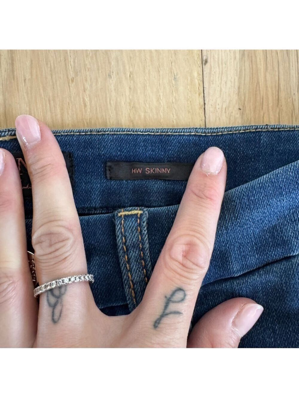 7 For All Mankind Jen7 HW Skinny Jeans Size 6 - Picture 7 of 8